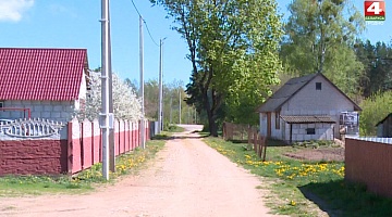 <b>Новости Гродно. 08.06.2020</b>. Навес стал причиной ссоры соседей в деревне Баля Сольная